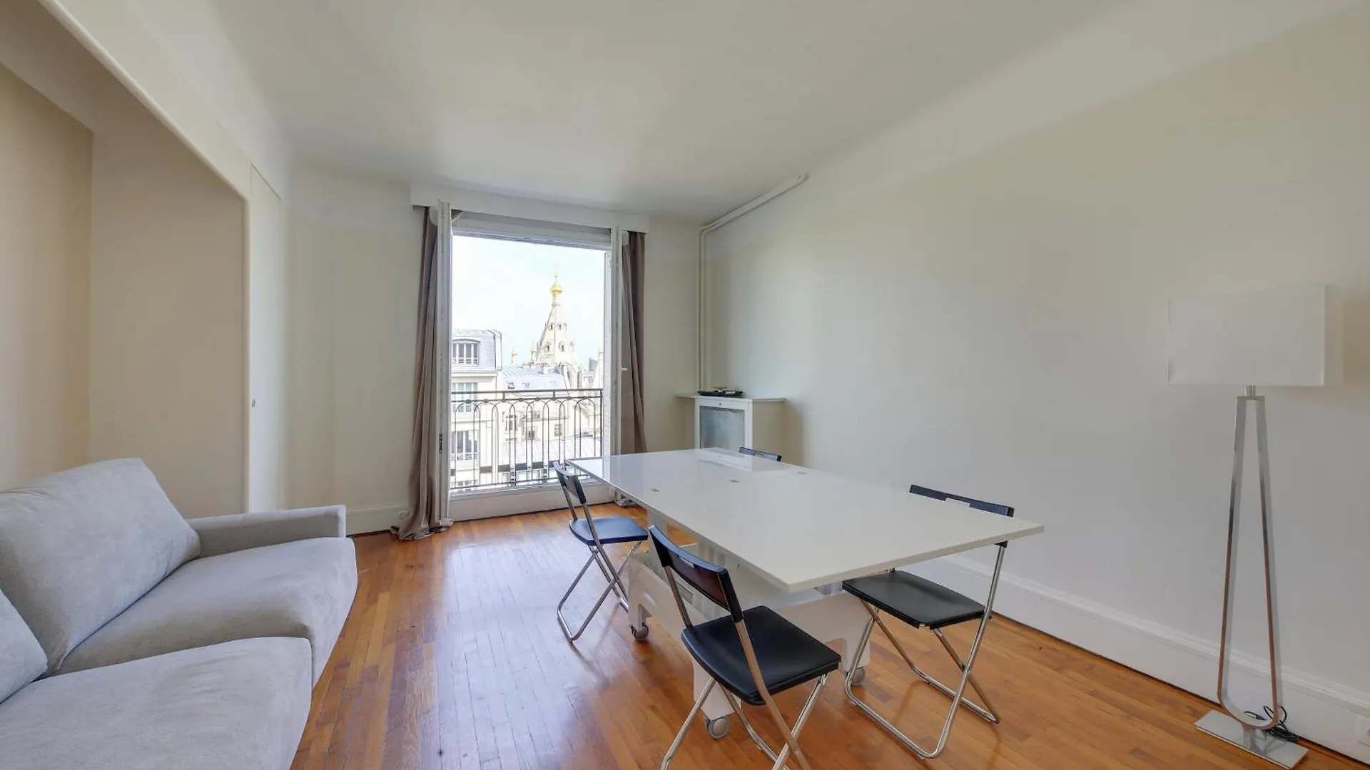 Elux Paris Apartamento